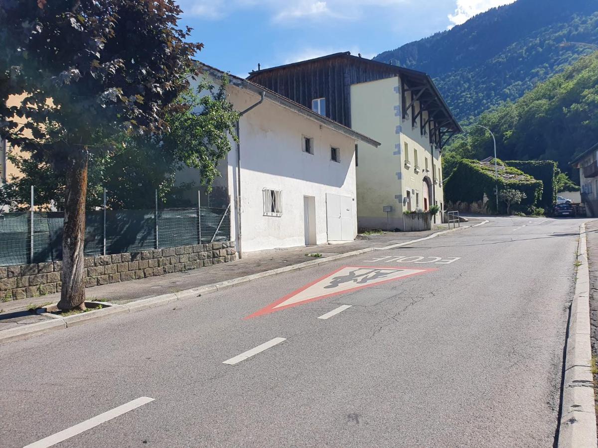 Maison Villageoise Collombey-Muraz エクステリア 写真